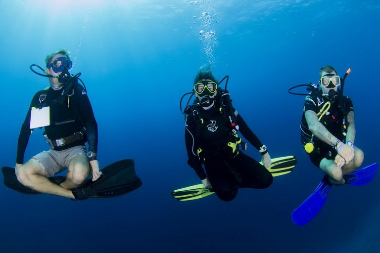 PADI Peak Performance Buoyancy Course